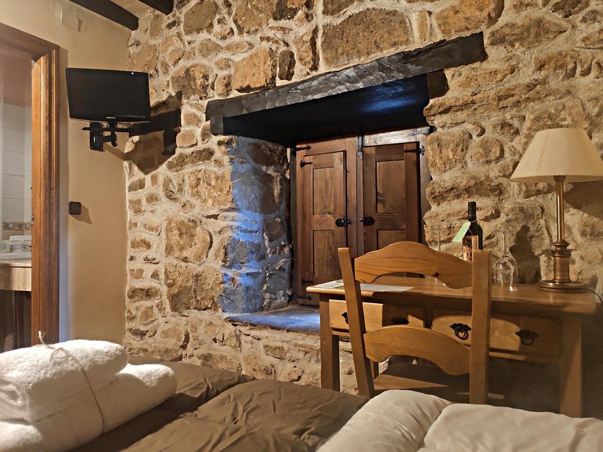 Posada De Candelario Exterior photo